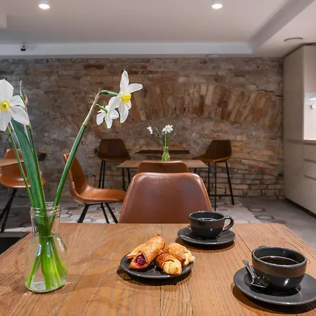 St Casimir Aparthotel 4*