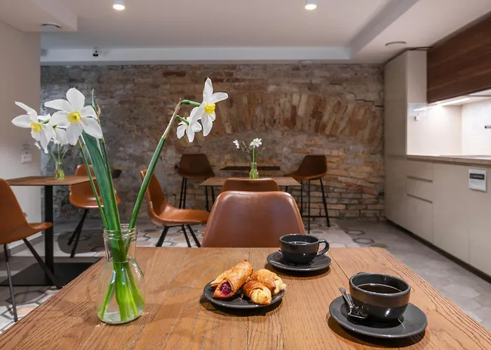 St Casimir Aparthotel 3*