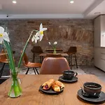 St Casimir Aparthotel 3*